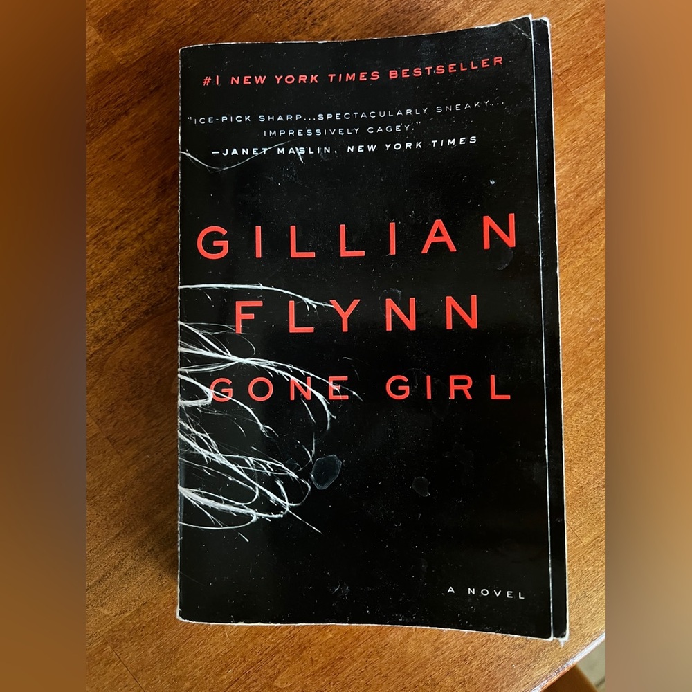 Gone Girl Novel Book by Gillian Flynn